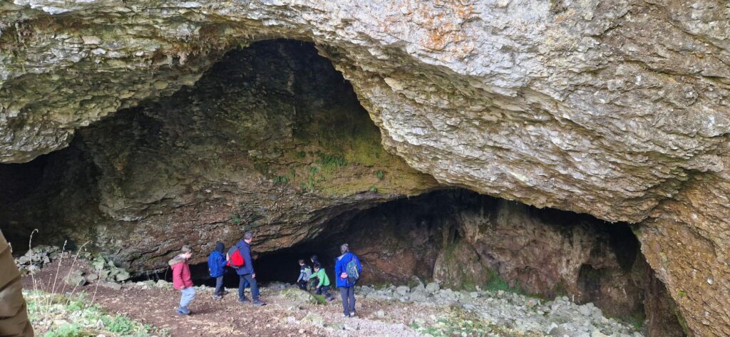 Excursión a la ermita de San Adrián y la cueva de Portupekoleze